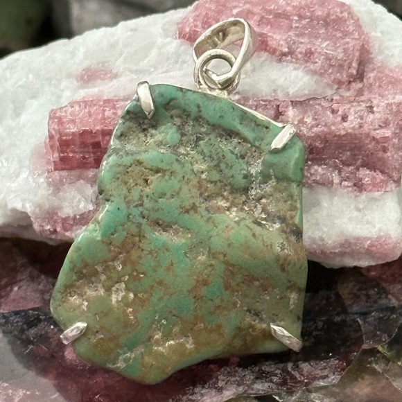 Turquoise rough big chunk rock sterling silver pendant - Picture 2 of 6
